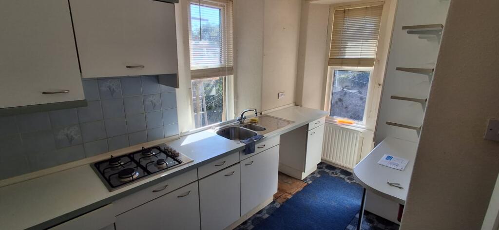 Apartment in Weston-super-Mare, Cliftonville - View 4