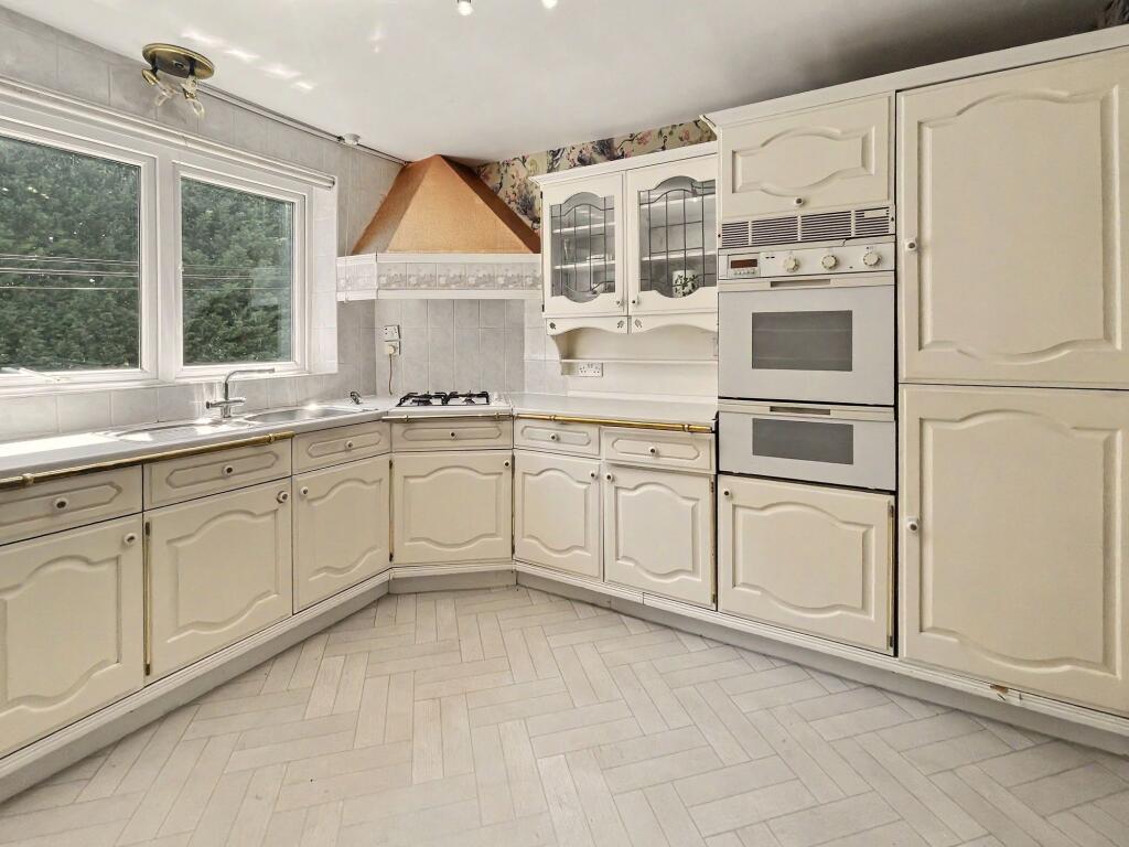 Apartment in Bury, Greater Manchester - View 3