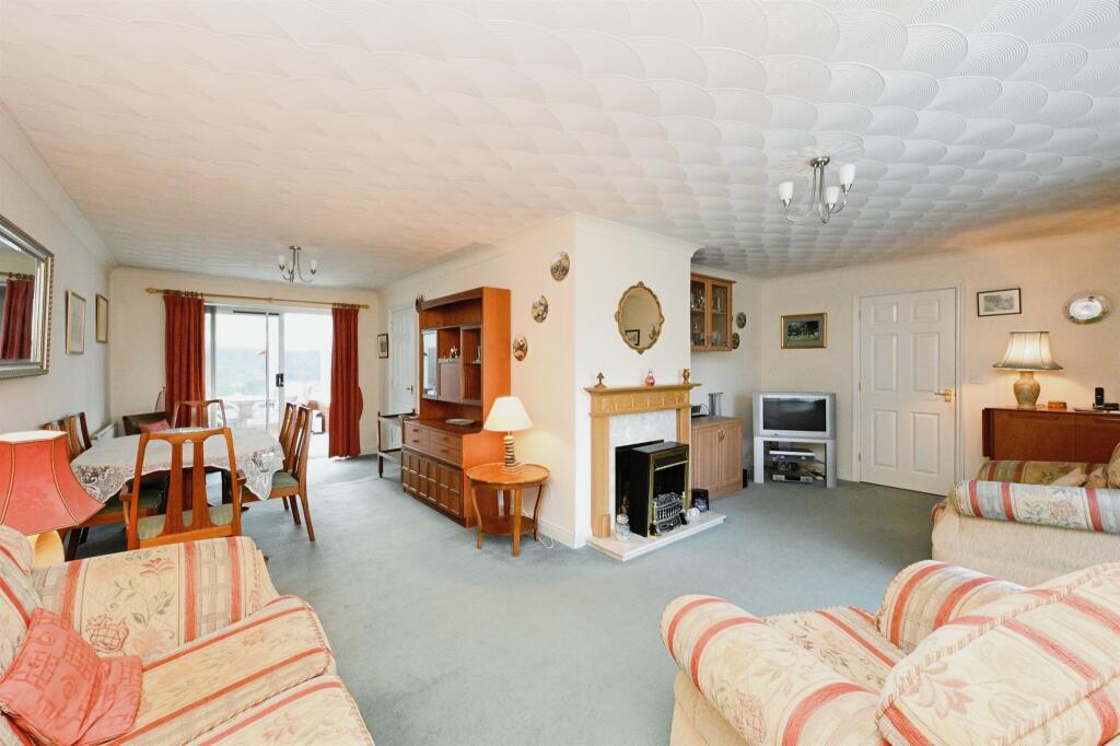 Greenwich Close, Downham Market photo 2