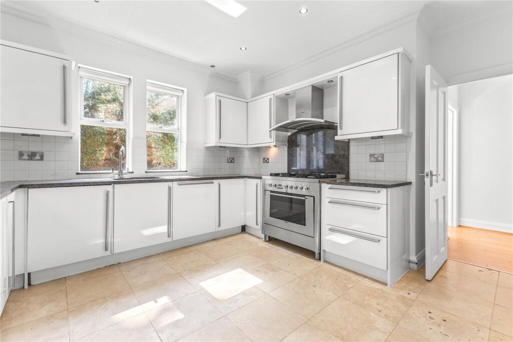 Dunham Court, Stanhope Road, Bowdon, Altrincham, WA14 photo 4