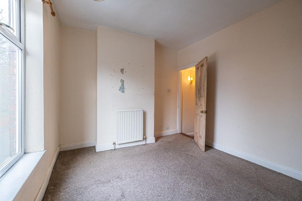 96 Park Road, Chesterfield S40 2JX photo 5