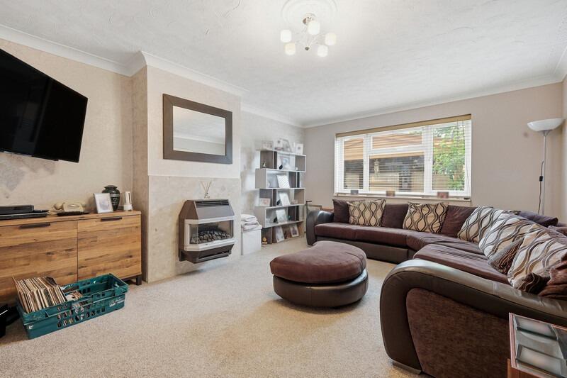 The Upway, Basildon, Essex, SS14 photo 3