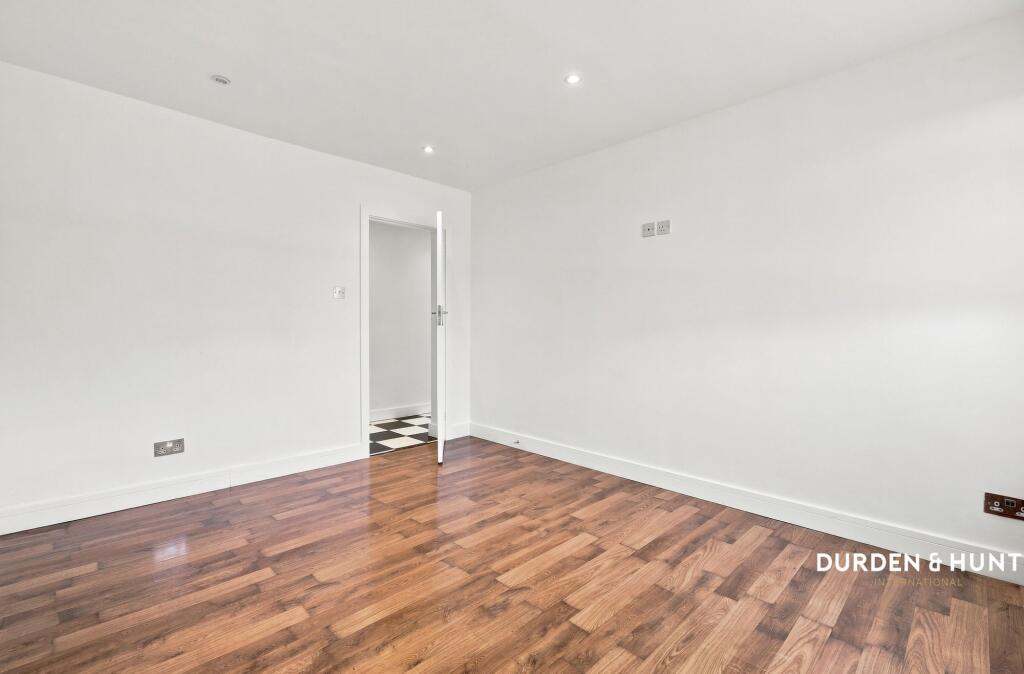 Apartment in London - View 4