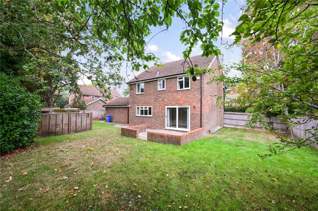 House in Hart, Ancells Farm, Fleet - View 4