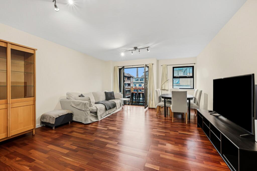 Main image of property: Quaker Street,
Liverpool Street, E1