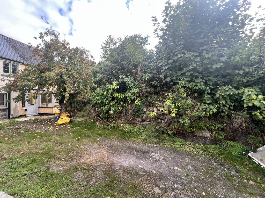 House in Newton Abbot, Moretonhampstead - More