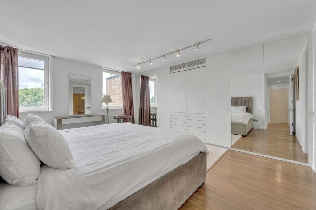 Apartment in London - View 4