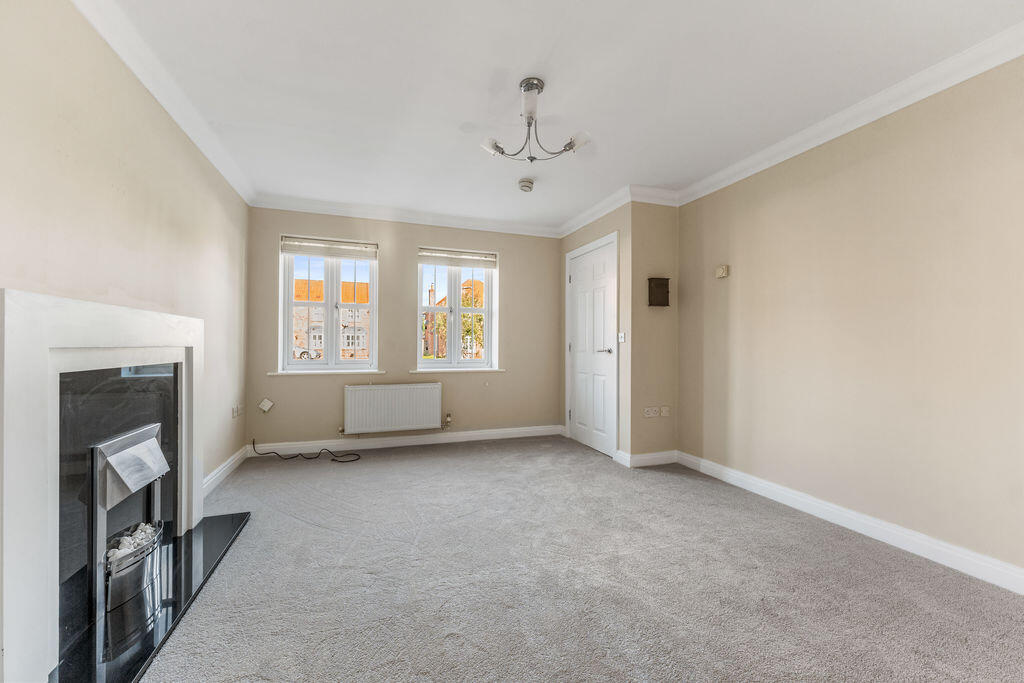House in Grimsby, Healing - View 4