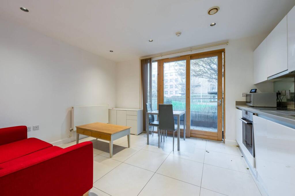 Main image of property: Cobblestone Square, Wapping, London, E1W
