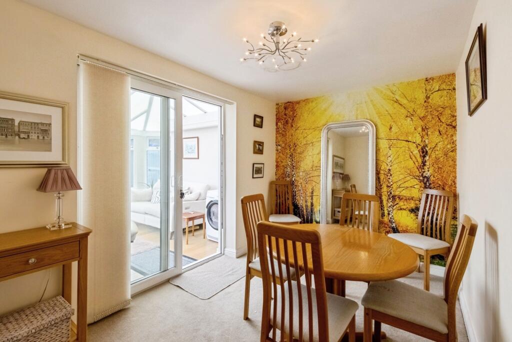 House in Leeds, Barwick in Elmet and Scholes - View 4