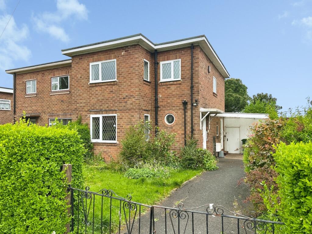 3-bed semi-detached on Turreff Avenue, Donnington, Telford, Shropshire, TF2 8HG, £100,000