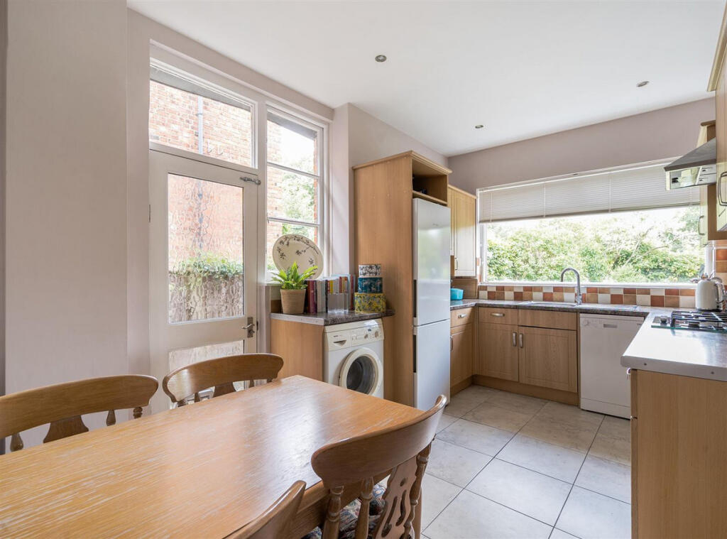 House in London, Brondesbury Park, Brondesbury - View 5