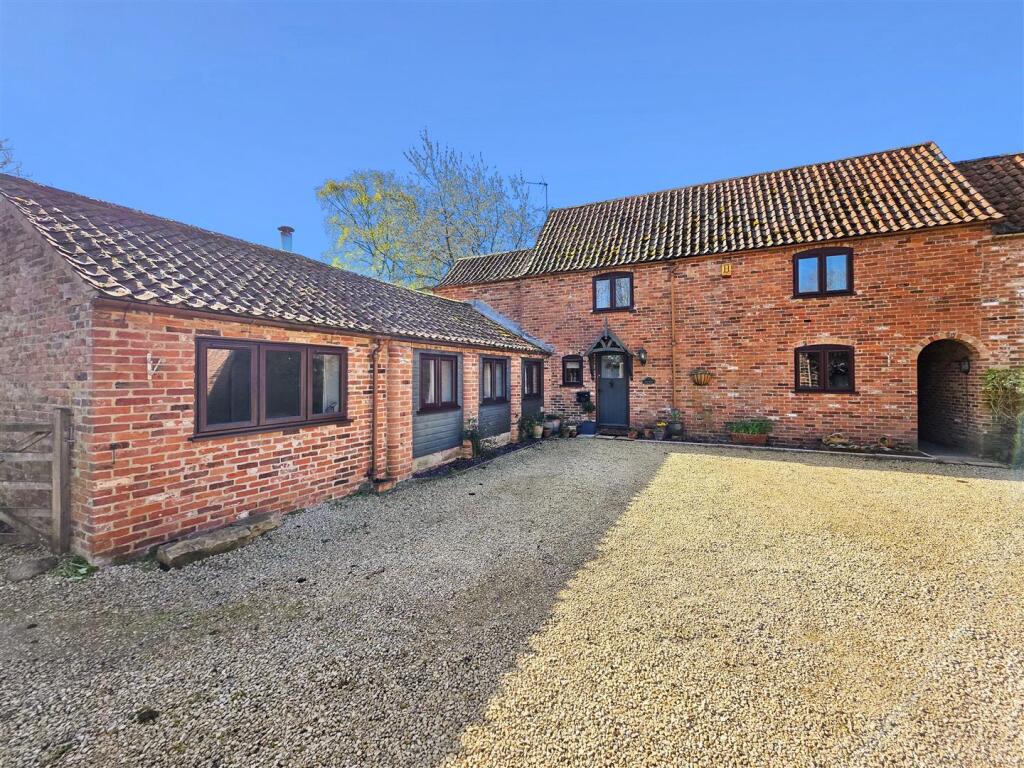 4-bed house on Cotton Mill Farm, Edingley, £435,000
