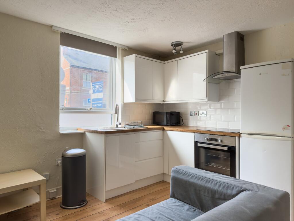 Main image of property: Southampton Street, Reading, RG1