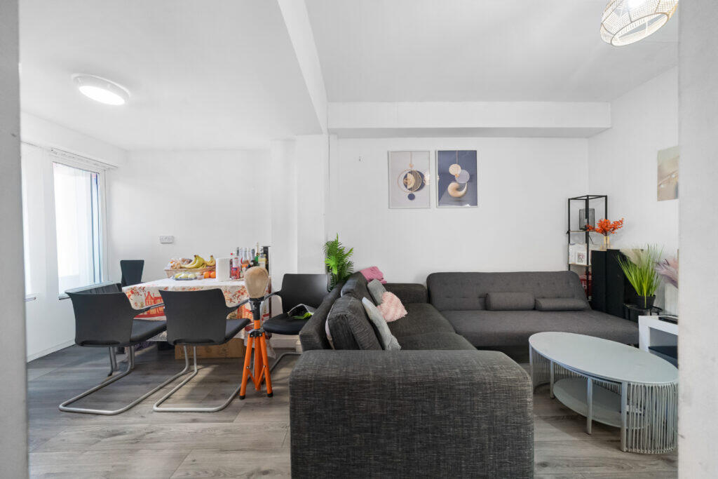 Main image of property: 15 City Road, Liverpool, L4 5UN