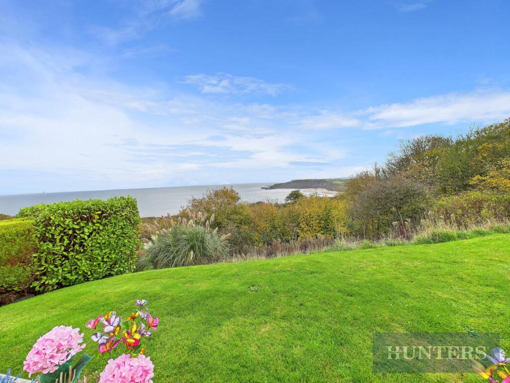 2-bed bungalow on Knipe Point Drive, Scarborough, £240,000