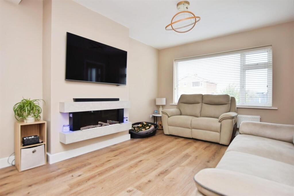 House in Abergele - More