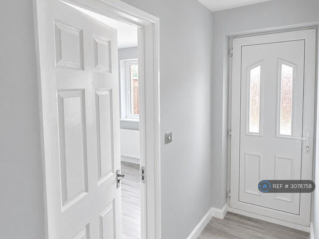 Apartment in Southampton - View 4