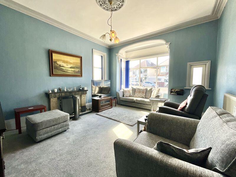 Stourcliffe Avenue, Southbourne - View 4
