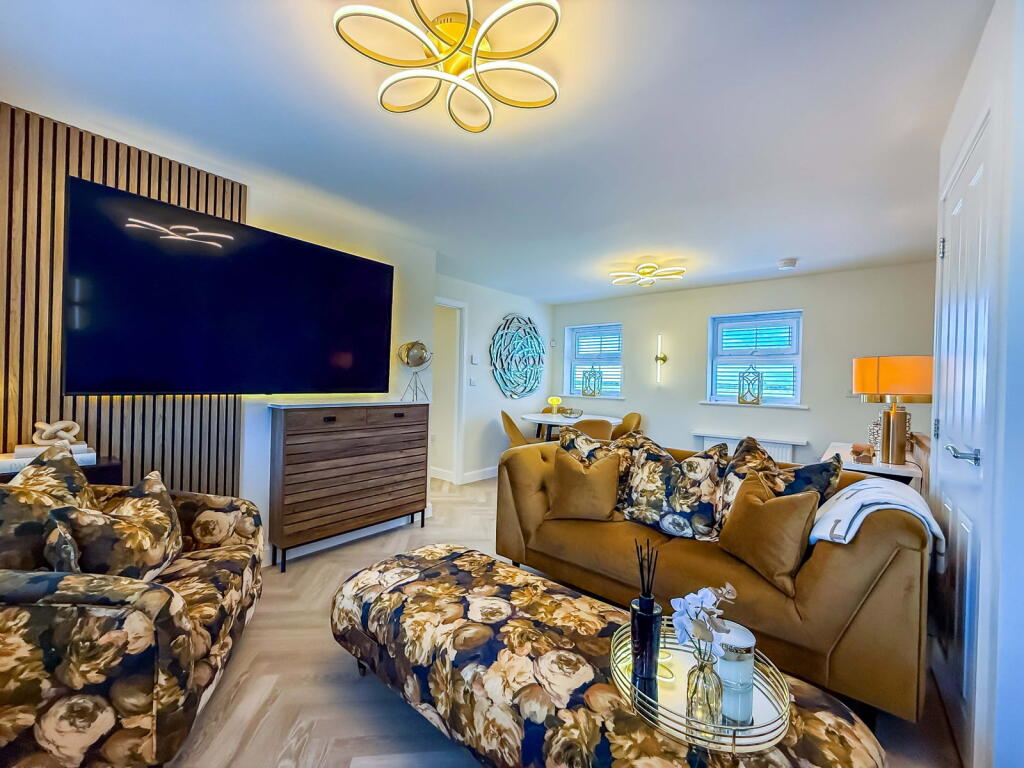 House in Sefton, Liverpool City Region - More