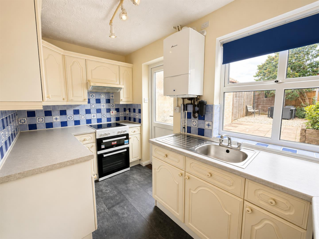 House in Hereford, Herefordshire - More