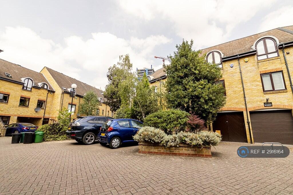 3 bedroom terraced house for rent