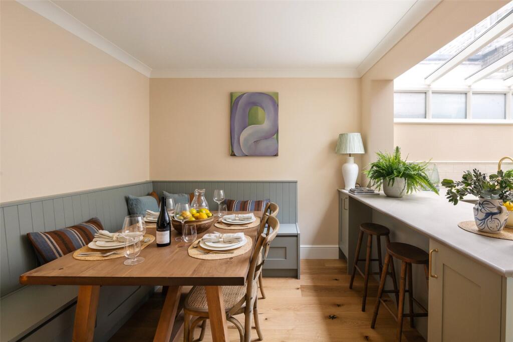 4 bedroom terraced house for rent