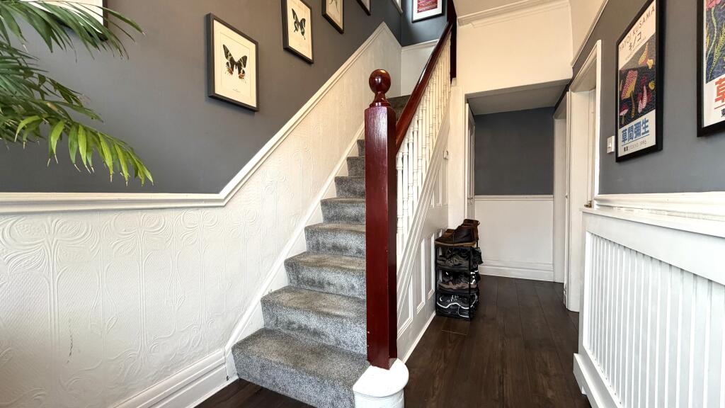 House in Manchester, Burnage - View 2