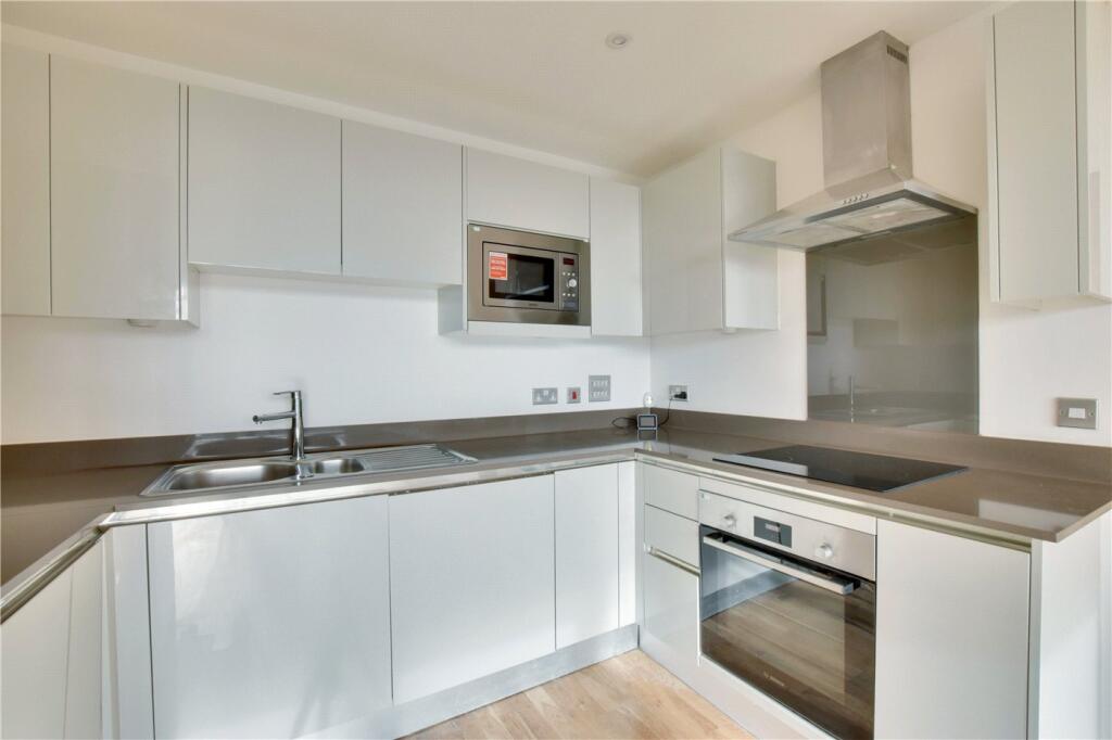 Apartment in London - View 3