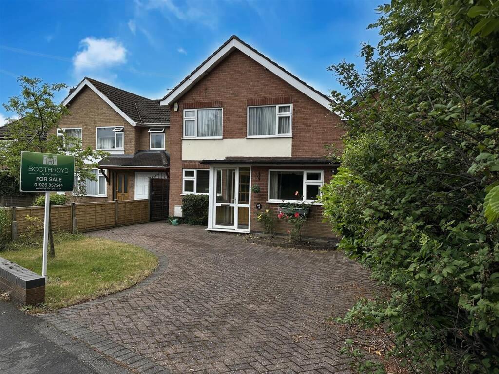 Main image of property: Barrowfield Lane, Kenilworth