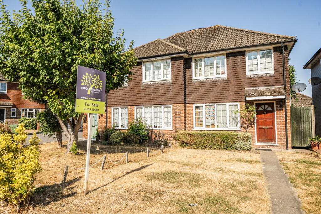 3-bed semi-detached on Gilbard Court, Chineham RG24 8RG, £325,000
