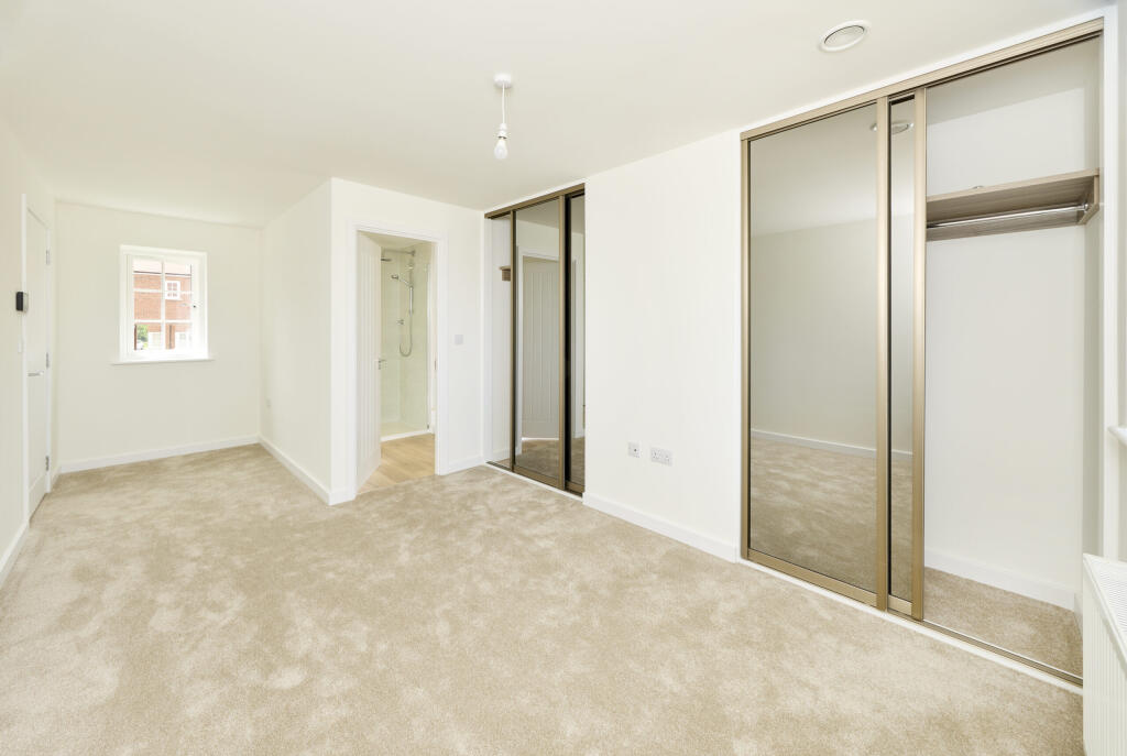 House in Burghfield - View 4
