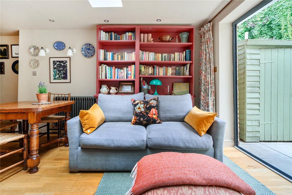 Apartment in London - View 5