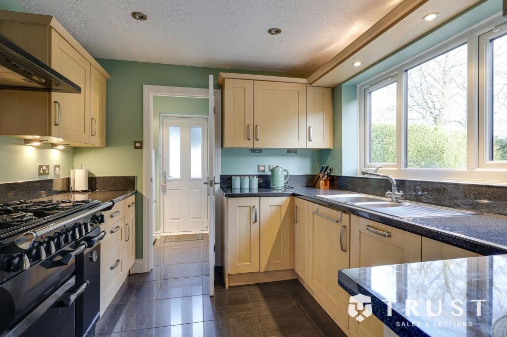 House in Kirklees, West Yorkshire - More
