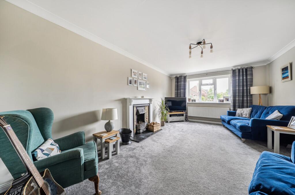 House in Horsham, Rudgwick - View 2