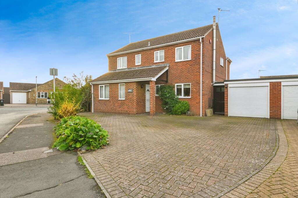 Main image of property: Stonham Avenue, Clacton-on-Sea, Essex, CO16