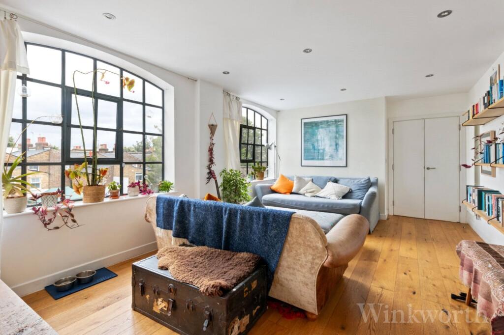 Apartment in London - View 2