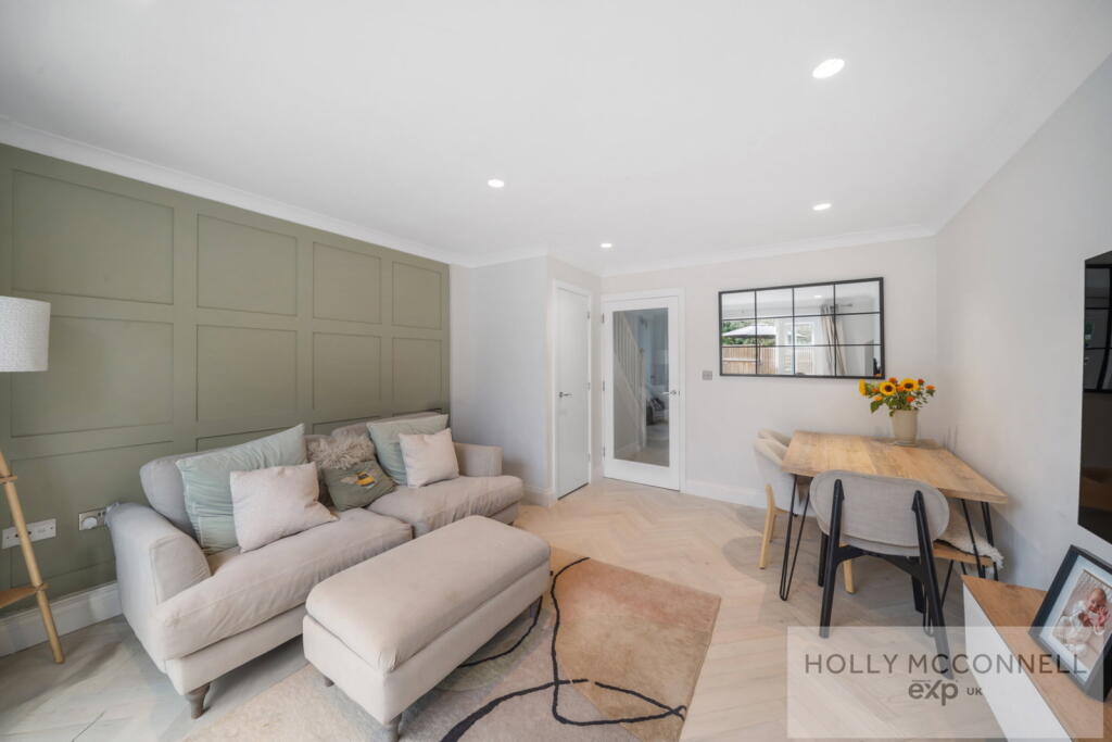 House in Bromley - View 5