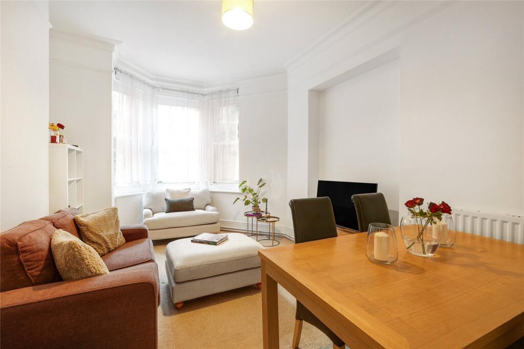 Main image of property: Arlington Park Mansions, Sutton Lane North, London, W4