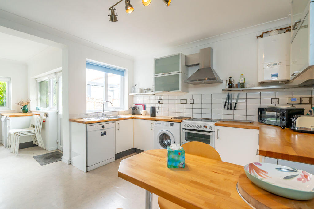 House in Portsmouth - View 4