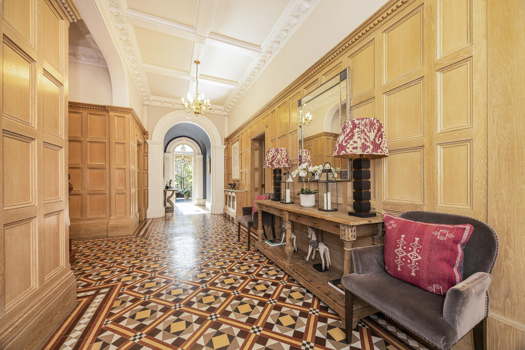 Check out this 8 bedroom house for sale on Rightmove — photo 3
