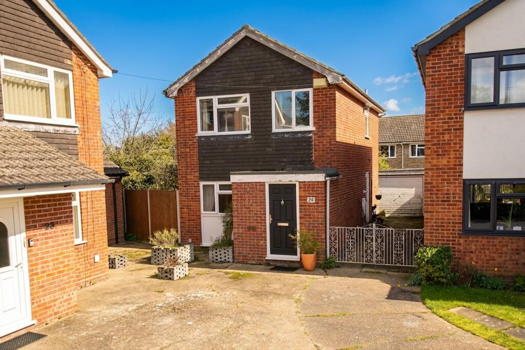 Main image of property: Woodyard Close, Mulbarton, Norwich