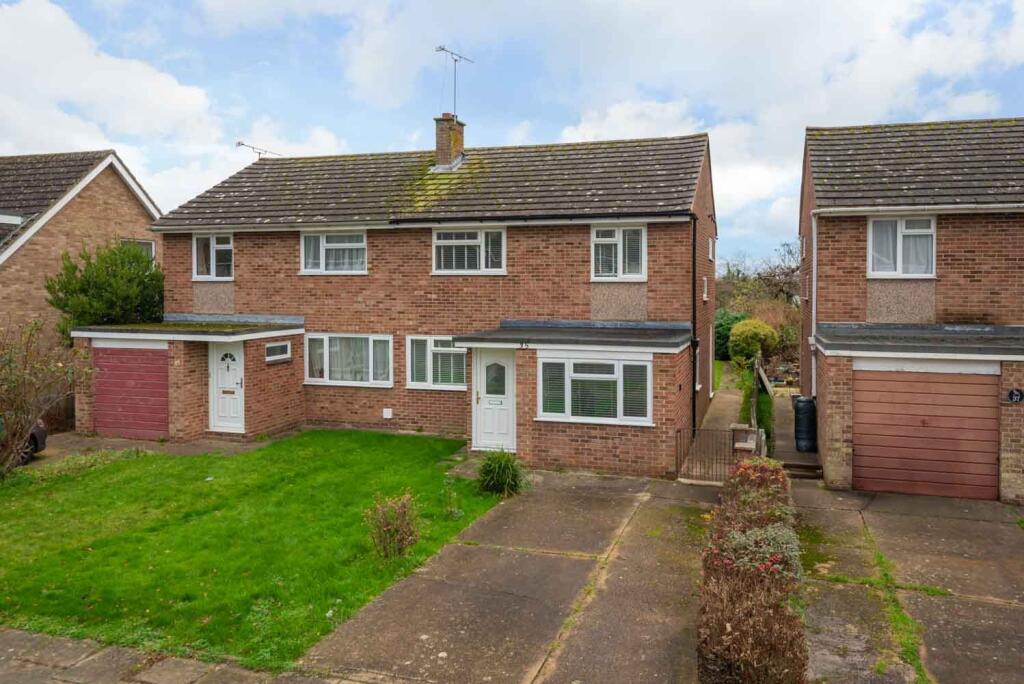 3-bed semi-detached on Brockenhurst Close, Canterbury, £375,000
