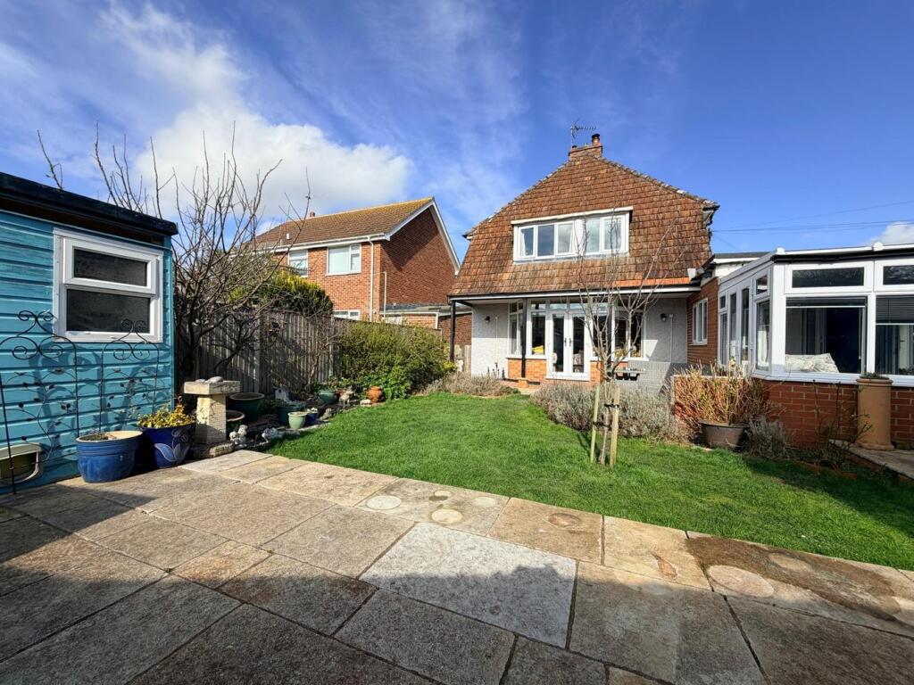 Main image of property: Berrow Road, Burnham-on-Sea, TA8
