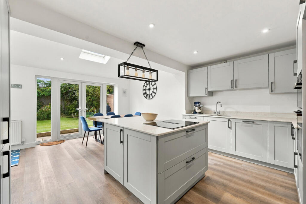 House in Stockport, Bird Estate, Poynton - More
