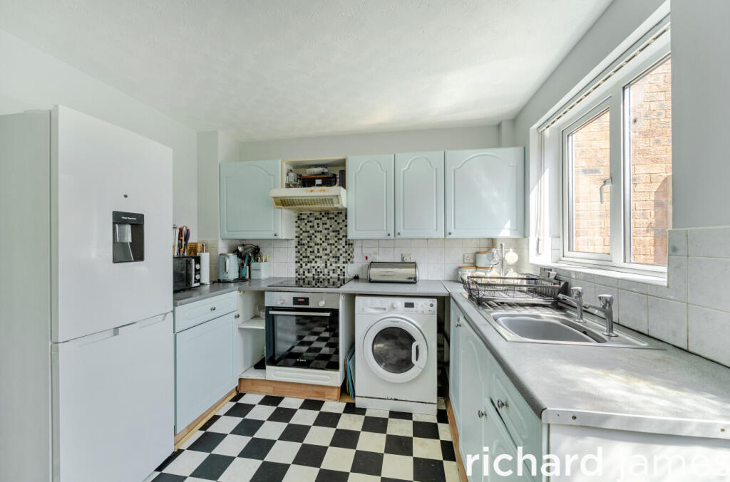 House in Swindon, Shaw, West Swindon - More