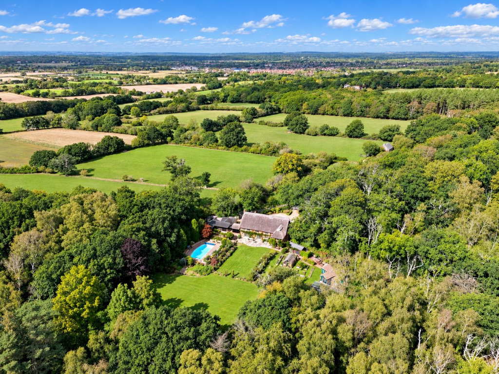  Bagnum, Ringwood, BH24 photo 3