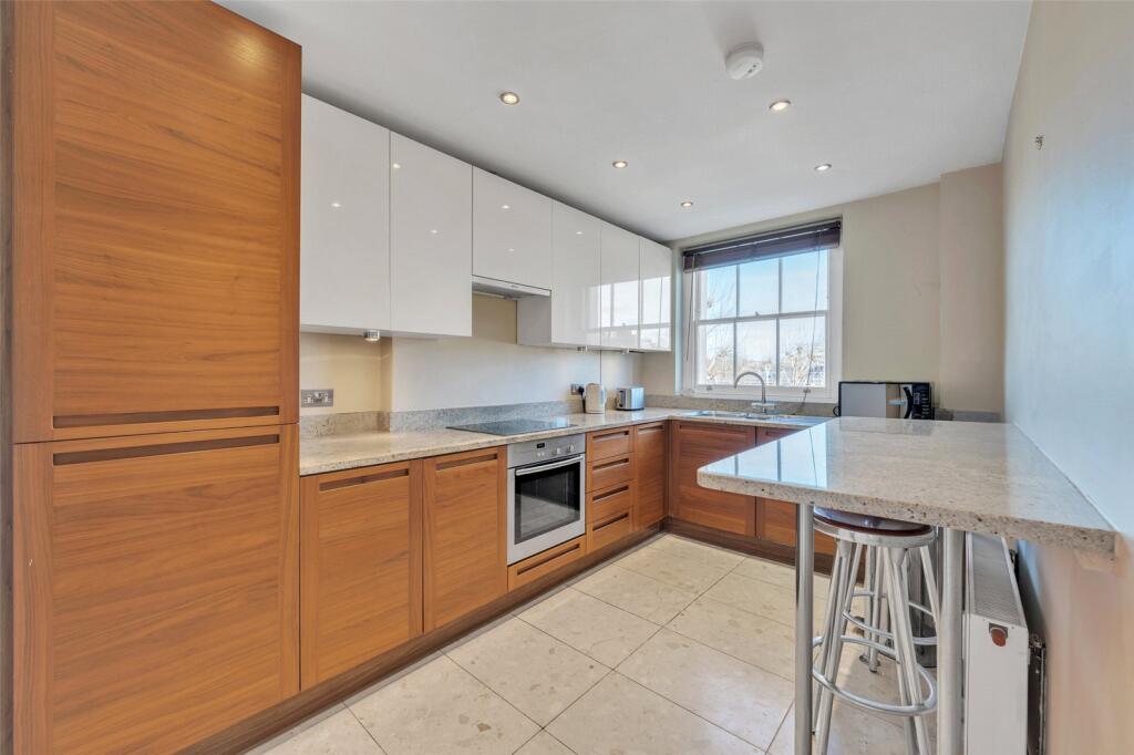 Apartment in London - More