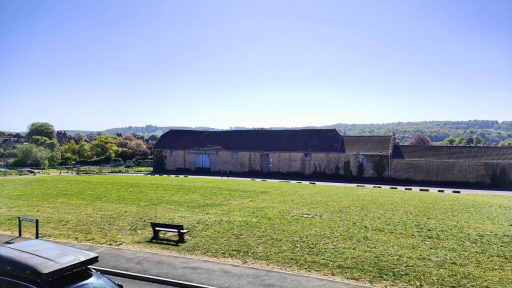 Batten Drive, Sherborne photo 4
