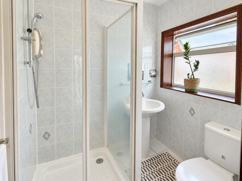 House in London - View 5